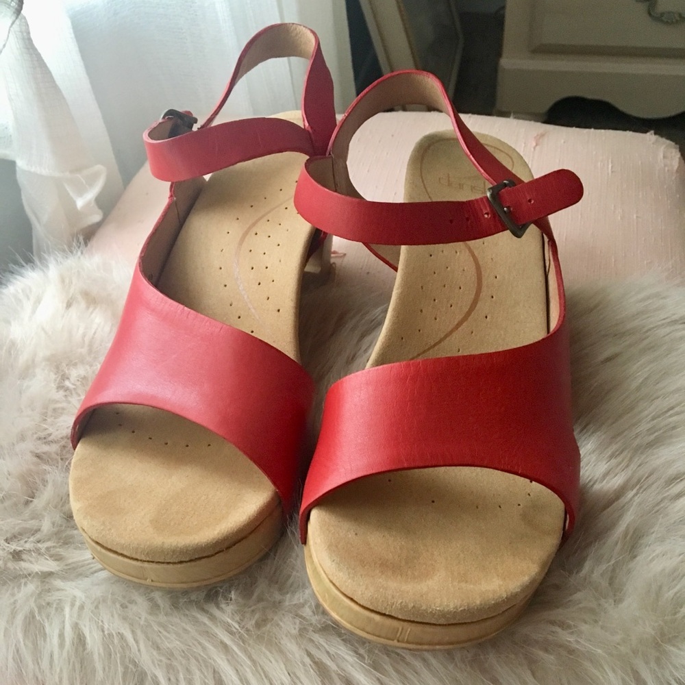 Red Dansko Tasha sandal clog heels sz 39